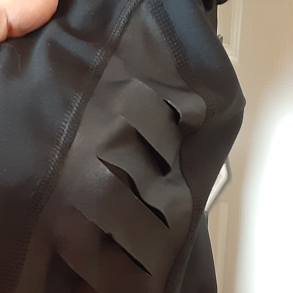 NWT 90 Degree Cutout Black Leggings Size M - Picture 2 of 13